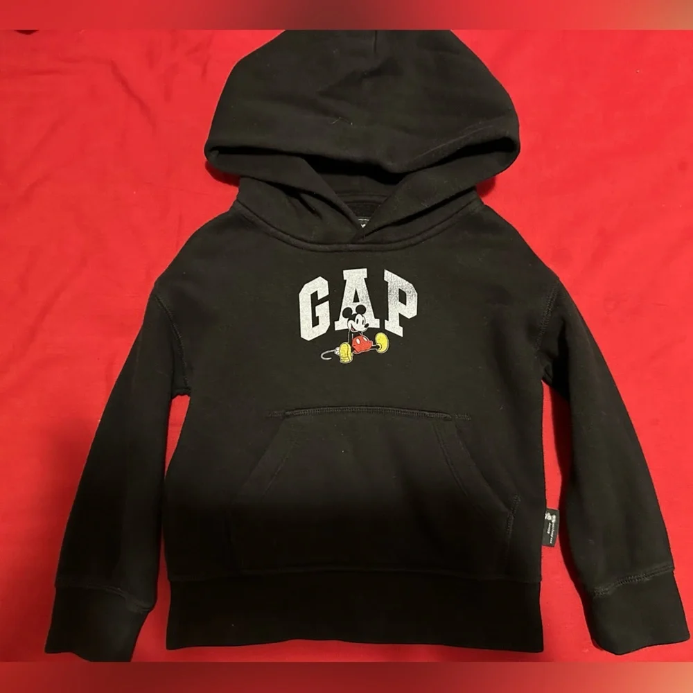 Gap‎ Disney Sweatshirt​